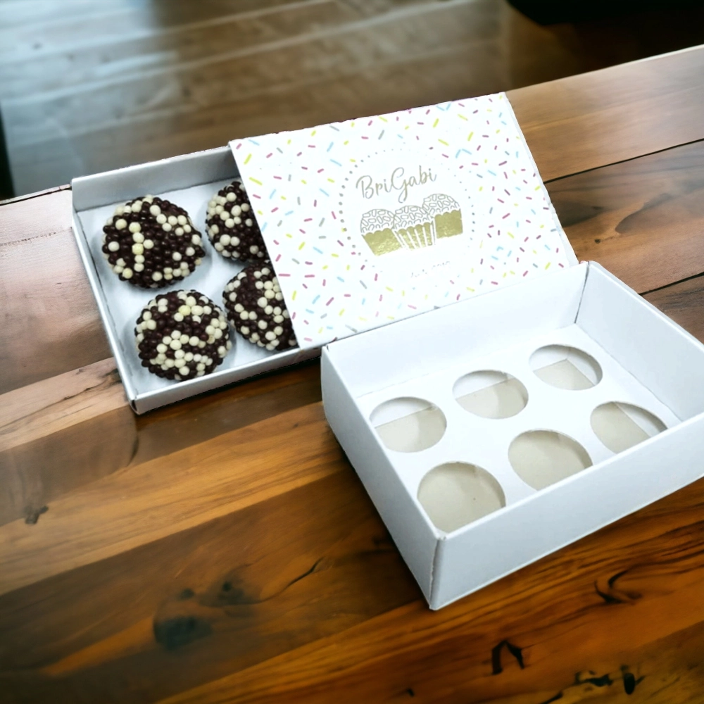 100 Caixas p/ 6 brigadeiros - Personalizada com Hot-Stamping