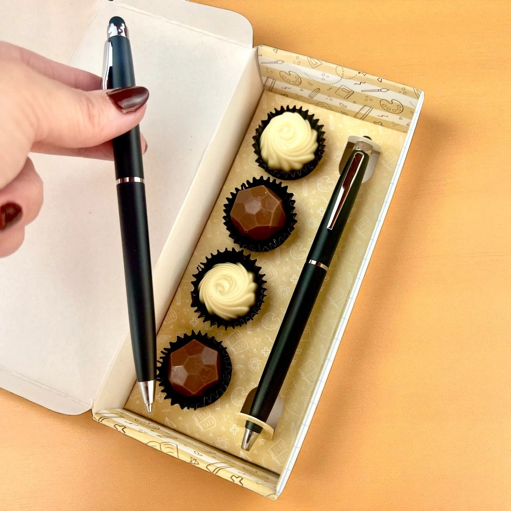 5 Embalagens para Caneta + 4 brigadeiros - Dia dos Professores - Coleção CORUJAS