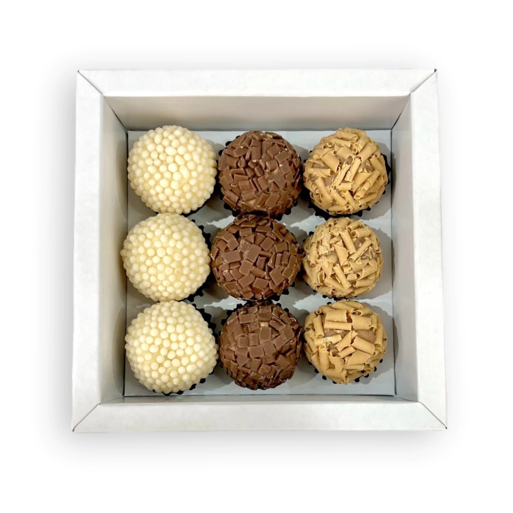 10 Caixas para 9 brigadeiros LUXO c/ tampa em PVC